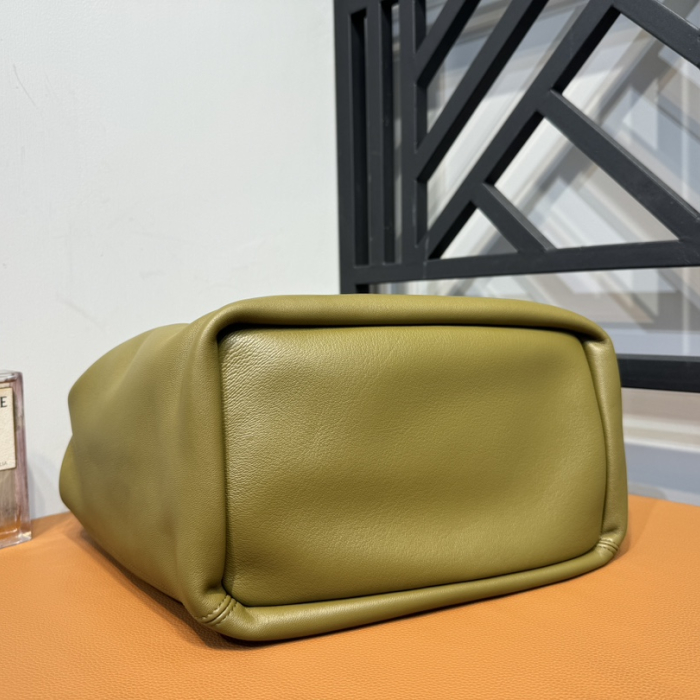 LO bag size: Women's Bags, Loewe Bags image