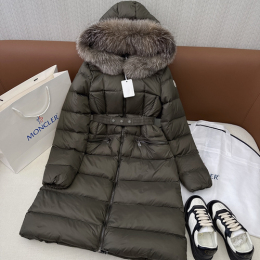 Classic mid-length hooded down jacket